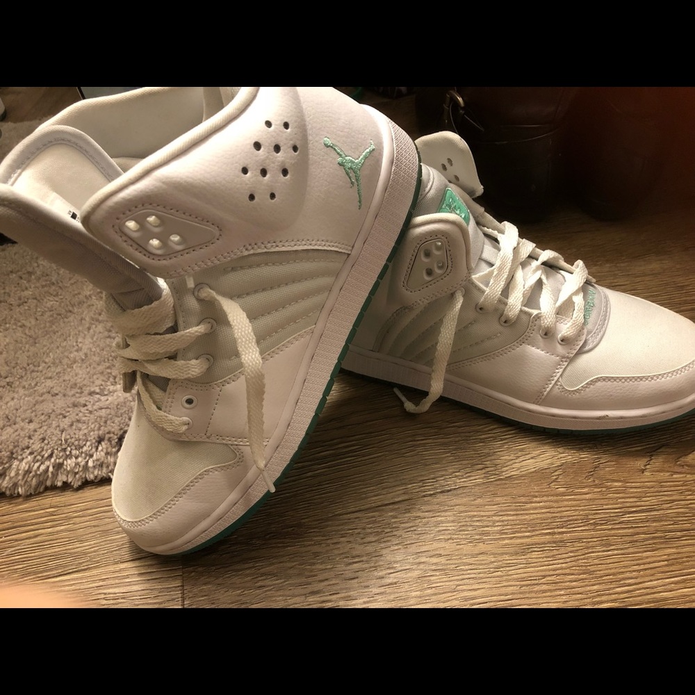 Girls youth Jordan Air